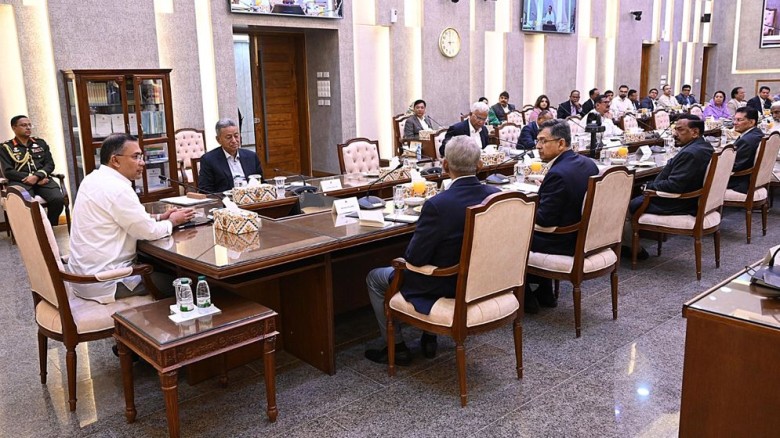 প্রধানমন্ত্রী তারেক রহমানের সভাপতিত্বে নতুন মন্ত্রিসভার প্রথম বৈঠক